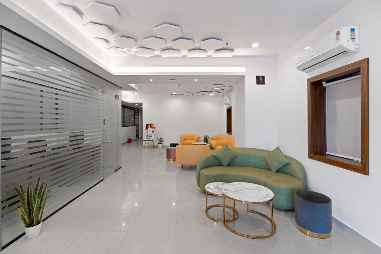 The Elite Hotel Hyderabad Exterior foto