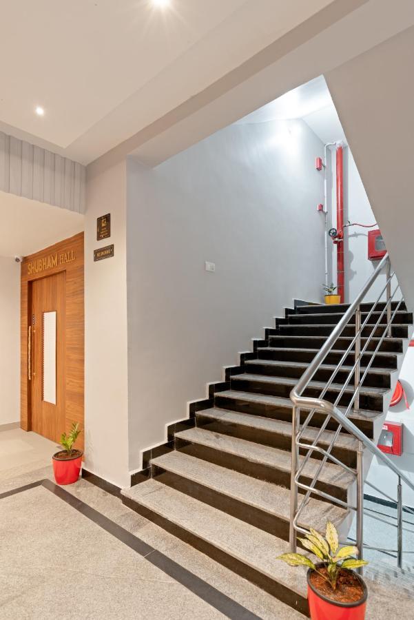The Elite Hotel Hyderabad Exterior foto